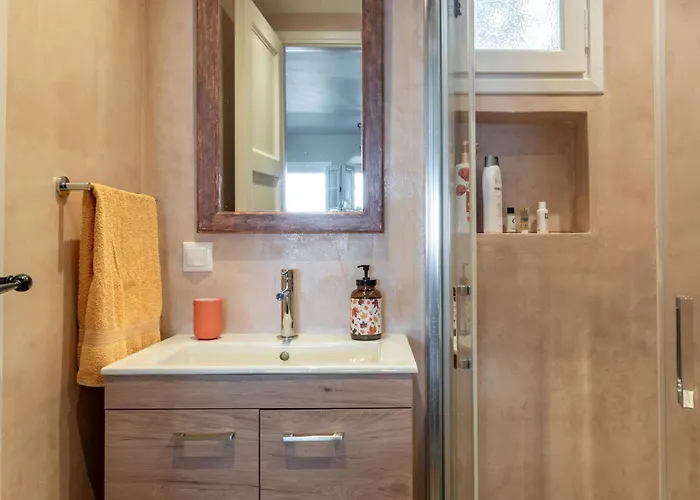 Waterfront Masterpiece Τήνος