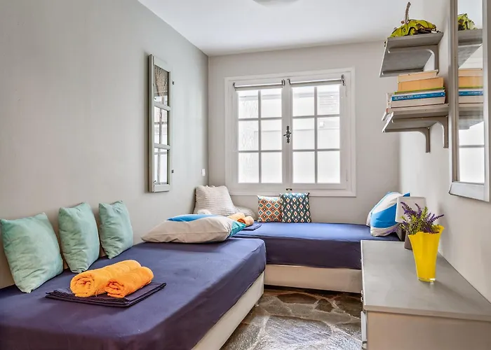 Waterfront Masterpiece * Τήνος