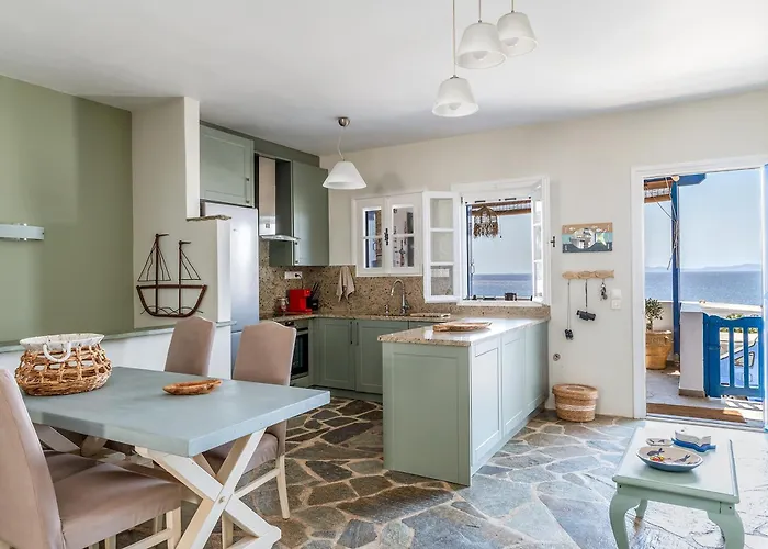 Waterfront Masterpiece * Τήνος